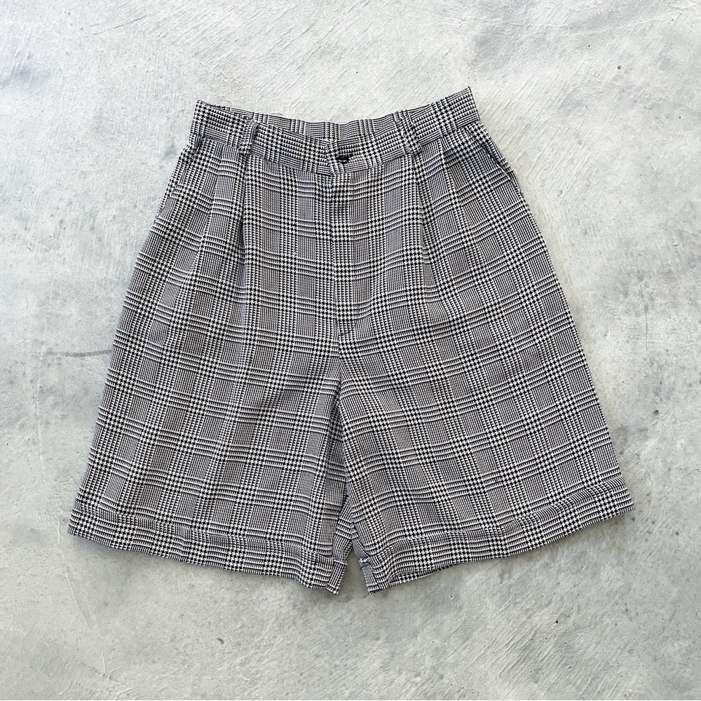 Vintage 90s high waist classic houndstooth knit shorts